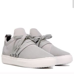 Steve Madden Lander Sneaker